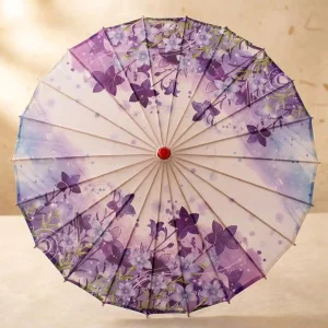 Ombrelle traditionnelle japonaise avec fleurs de lavande